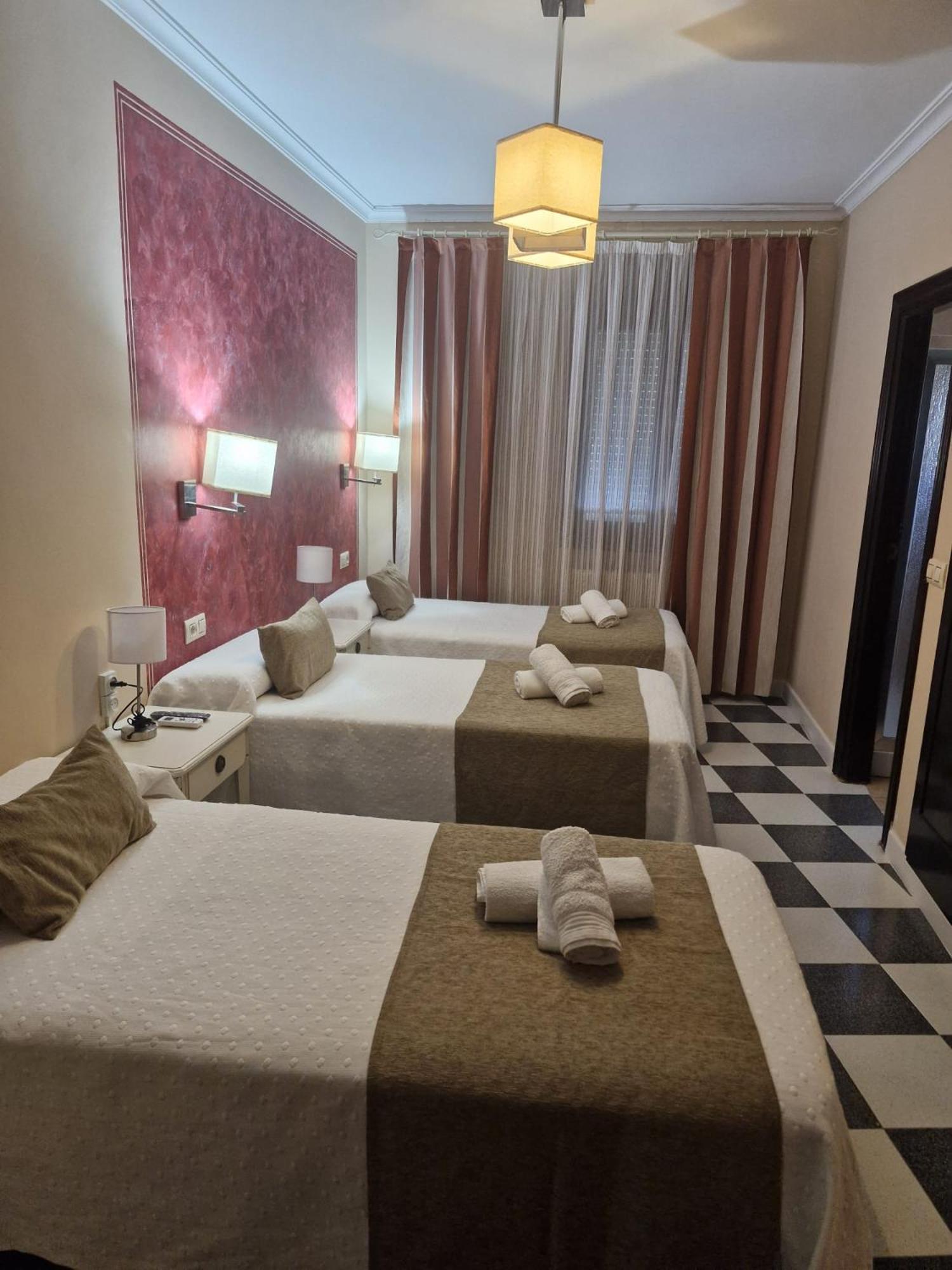 Hostal El Fogon De Felisa Herrera del Duque Dış mekan fotoğraf